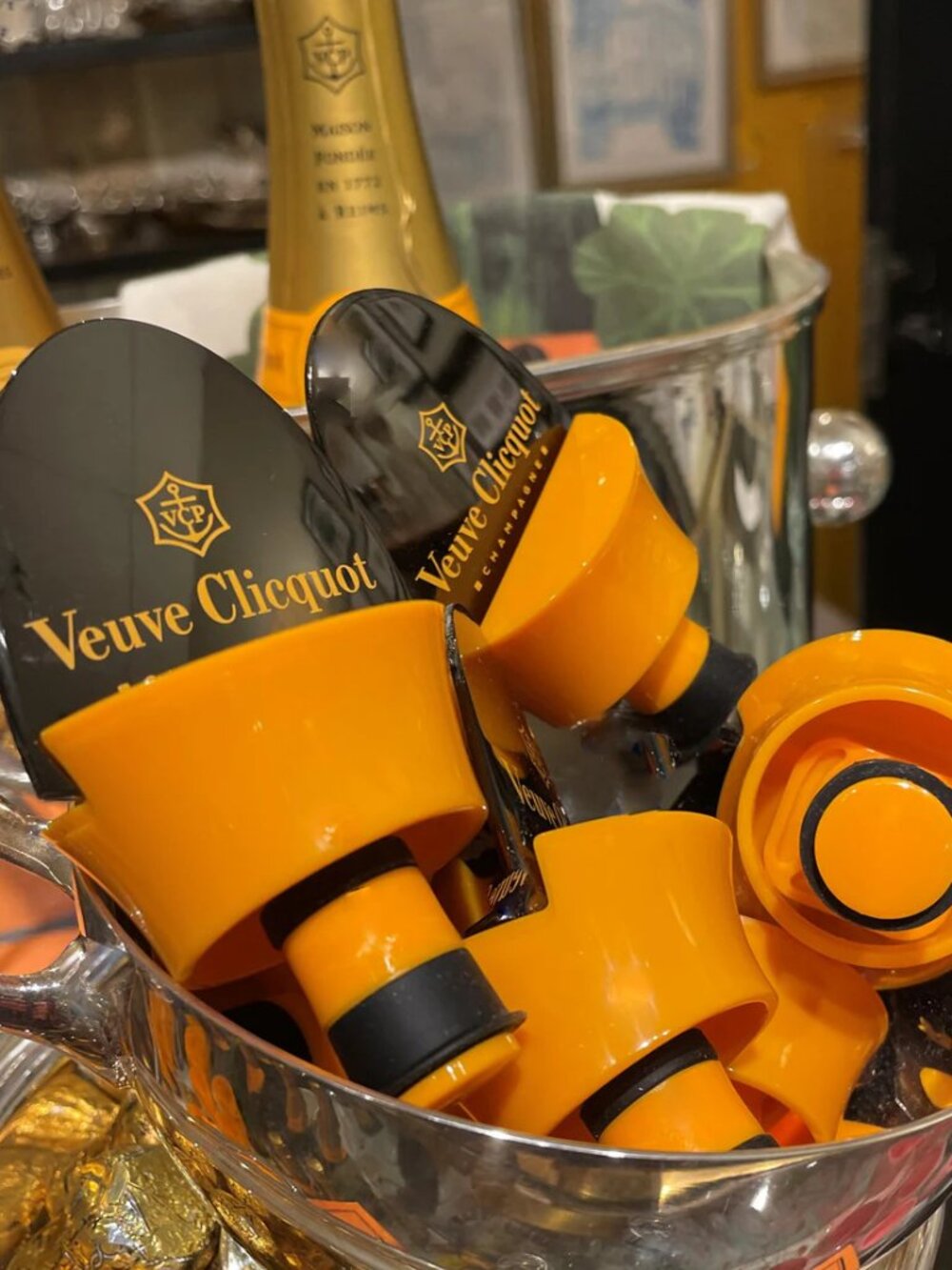 2 x Veuve Clicquot Champagne Bottle Stopper New